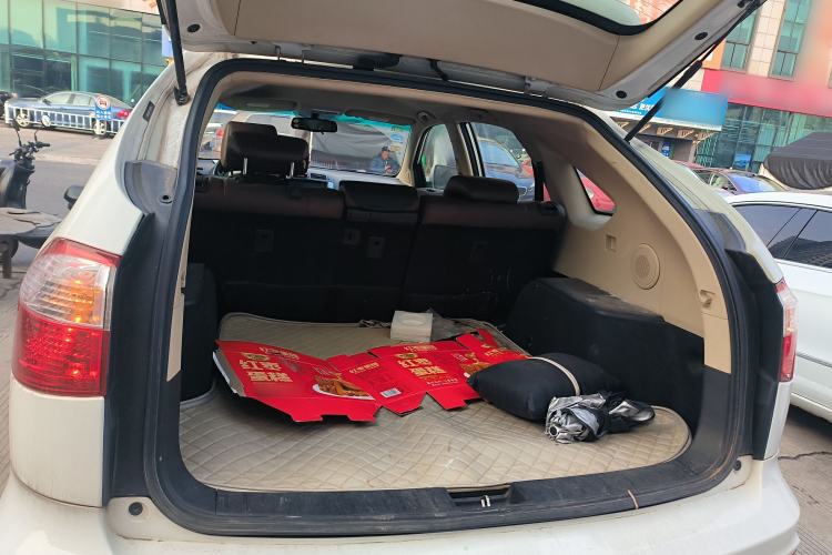 Used BYD S6 2014 2.0L Manual Luxury 5-Seater