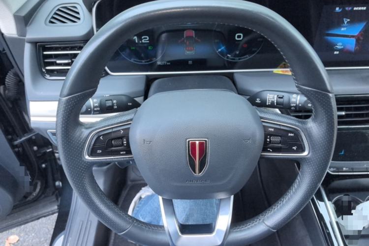 Used Hongqi HS5 2022 Revised Version 2.0T Smart Connect Flagship Edition Steering Wheel