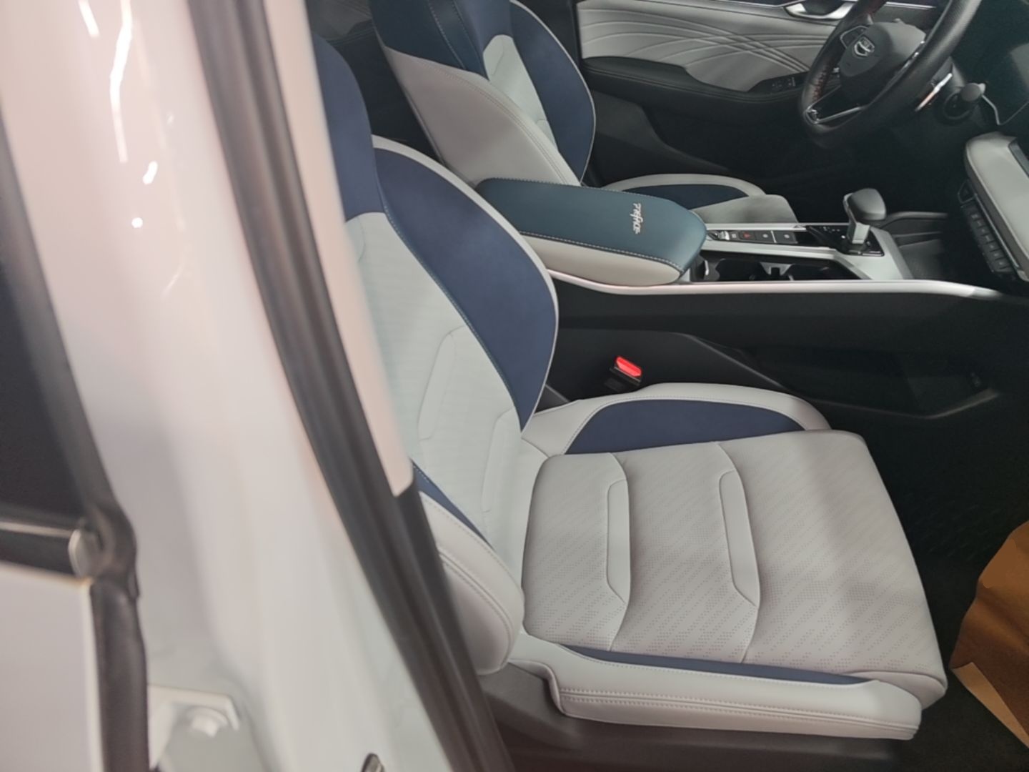 Geely Auto Preface 2023 2.0TD Prestige Version — снимка 19