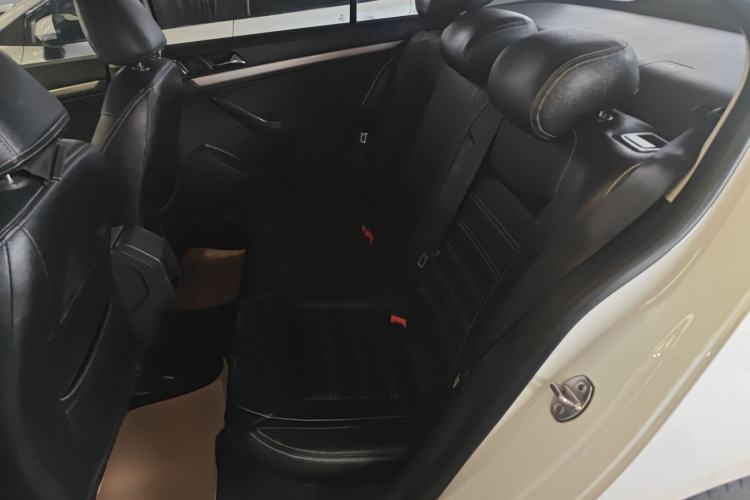 Used Volkswagen Lavida 2017 1.6L Automatic Fashion Edition