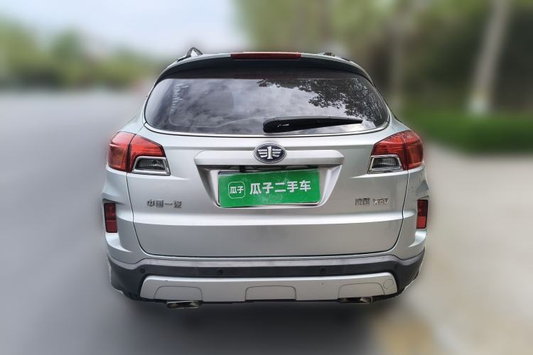 Used Bestune X80 2013 2.0L automatic comfort version Rear