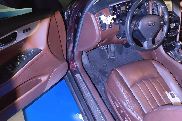 Used Infiniti QX50 2013 2.5L Two-Wheel-Drive Elegant Edition Driver Seat