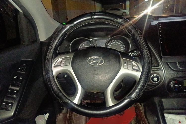 Used Hyundai ix35 2015 2.0L Automatic 2WD Smart Version China V Standard