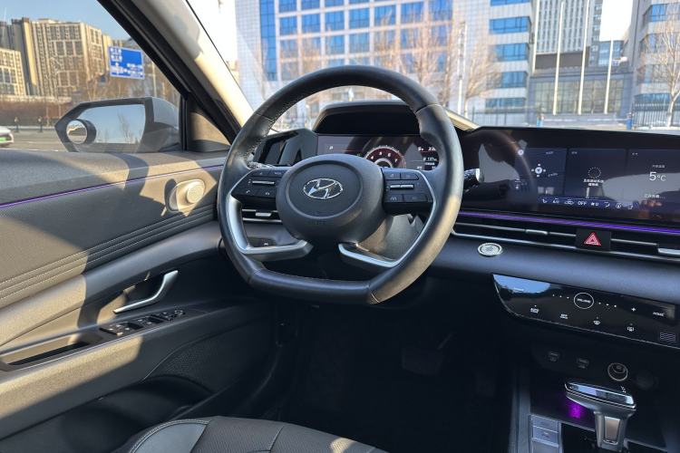 Used Hyundai Elantra 2021 1.5L CVT LUX Prestige Edition