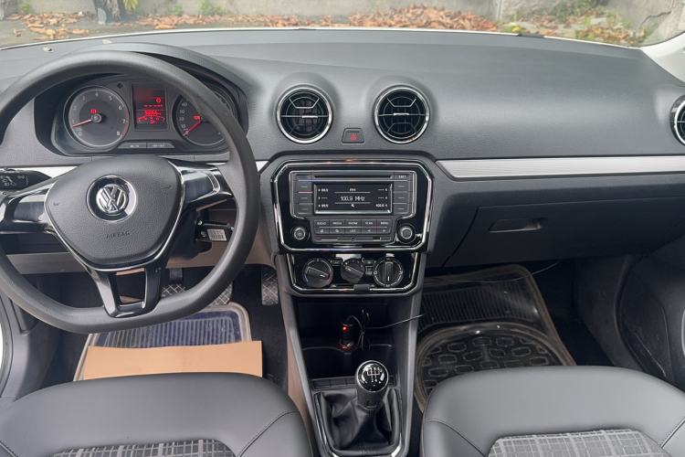 Used Volkswagen Jetta 2017 1.4L Manual Comfort Model
