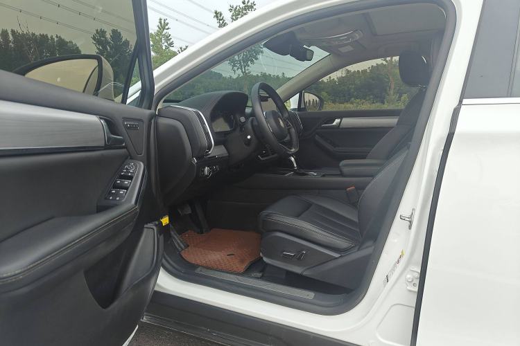 Used BYD Tang 2018 2.0T Automatic SmartConnect Prestige 7-Seater China V Standard