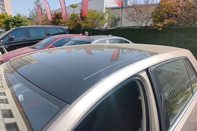 Used Volkswagen Golf 2017 1.6L Automatic Comfort Million-Vehicle Anniversary Edition