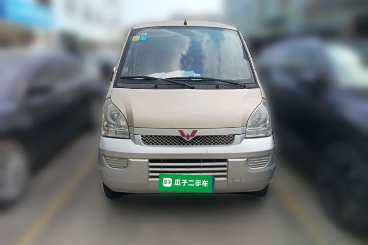 Used Wuling Rongguang 2019 1.5L Extended-Body Van Base Model with 5 Seats
