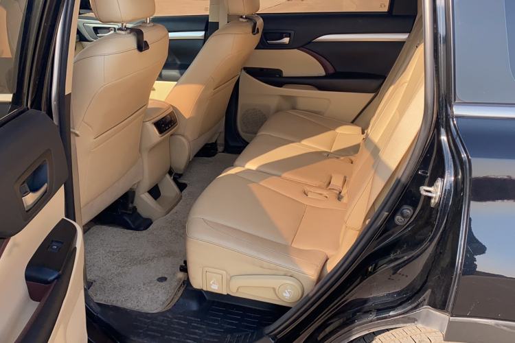 Used Toyota Highlander 2015 2.0T Four-Wheel Drive Luxury Edition 7-Seater