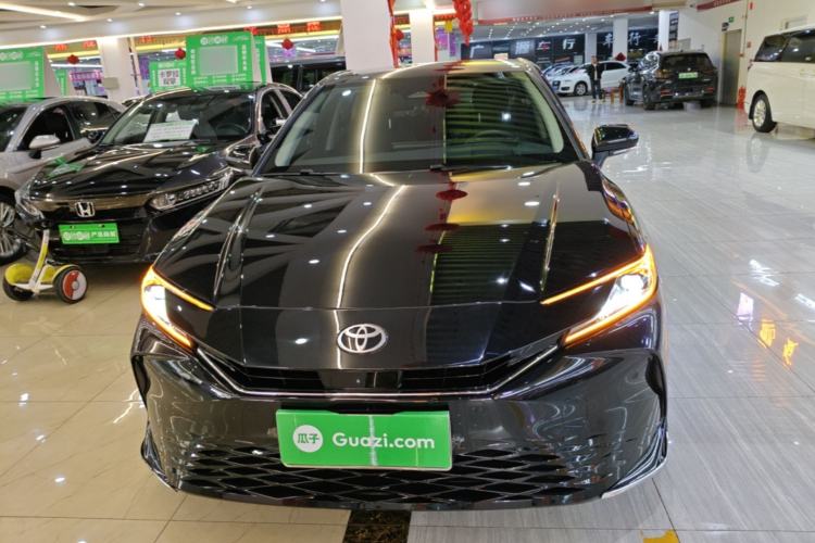 Used Toyota Camry 2024 Dual-Motor 2.0 HG Premium Edition
