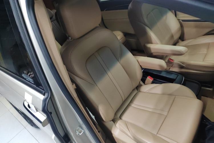 Used Buick GL8 2017 ES 28T Luxury Model China V Standard