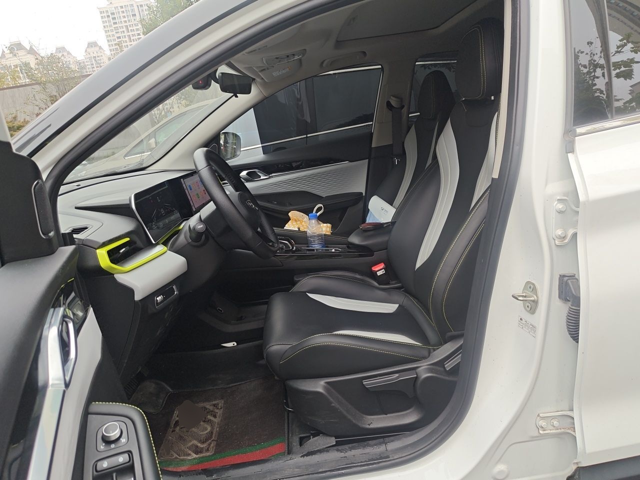 Geely Auto Coolray 2022 Bin Yue COOL 1.5TD DCT Hot Engine Edition — снимка 15