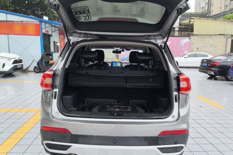 Used Baojun 510 2017 1.5L Automatic Luxury Model Trunk