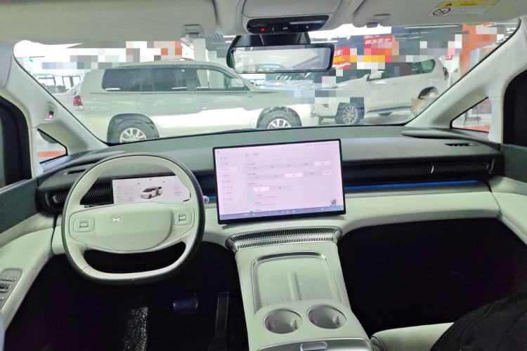 Used XPeng X9 2024 702 Ultra-Long Range Max
