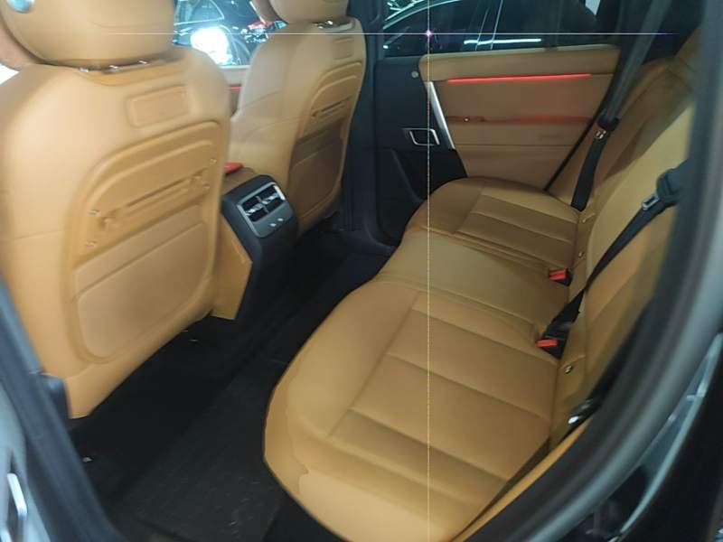 Used iCAR V27 2026 Model 200KM Four-Wheel Drive Falcon 500 — 16