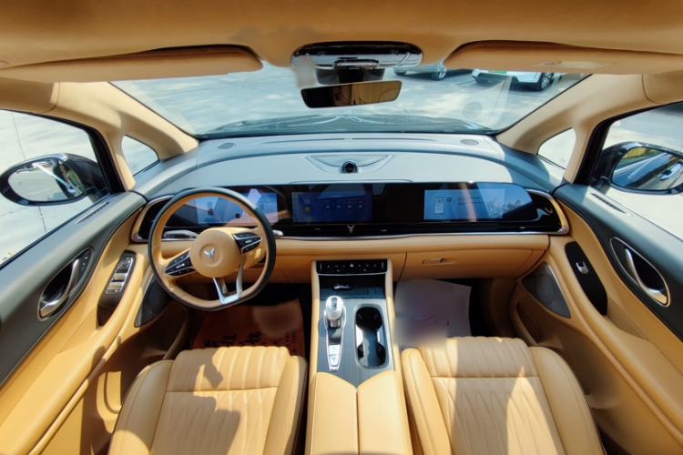 Used VOYAH Dream 2024 PHEV Ultra-Long Range Flagship Edition
