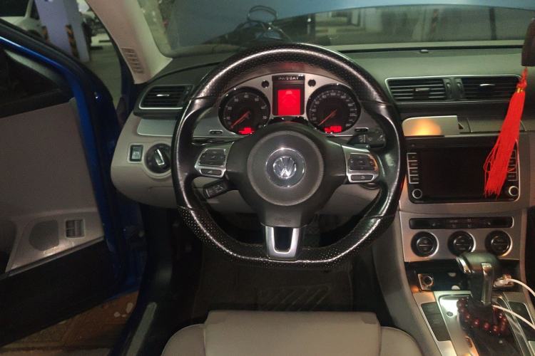 Used Volkswagen Magotan 2011 1.8TSI DSG Comfort Model
