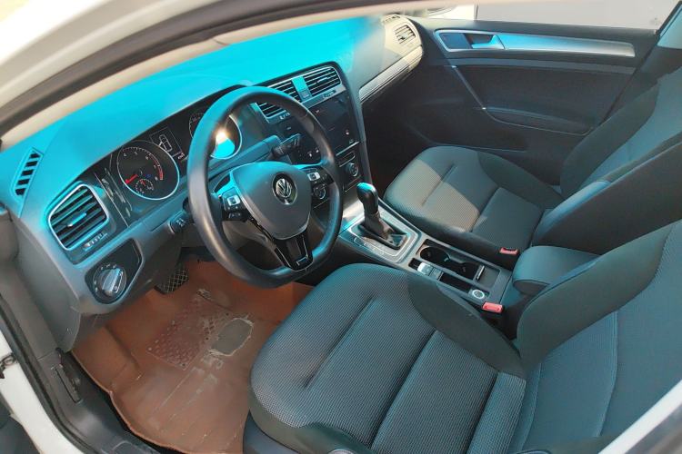 Used Volkswagen Golf 2020 280TSI DSG Comfort Version
