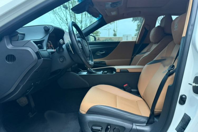 Used Lexus ES 2023 200 Luxury Edition