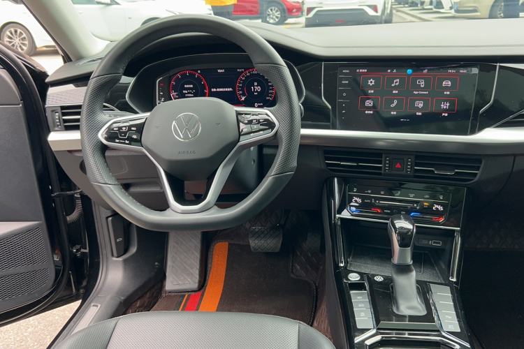 Used Volkswagen Passat 2023 Facelift 330TSI Luxury Edition