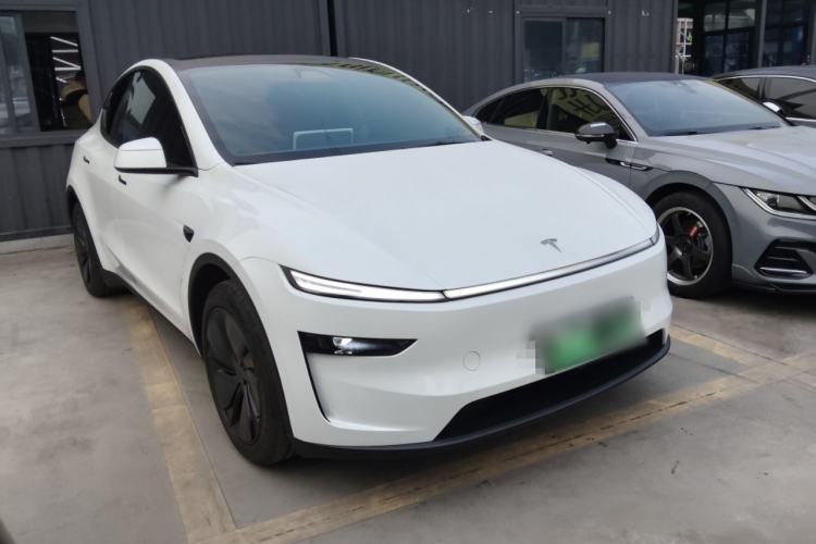 Used Tesla Model Y 2025 Rear-Wheel-Drive Version