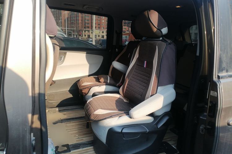 Used Huasong 7 2015 2.0T Automatic Comfort Model