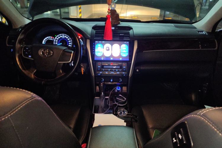 Used Toyota Camry 2016 2.0G 10th Anniversary Leading Edition
