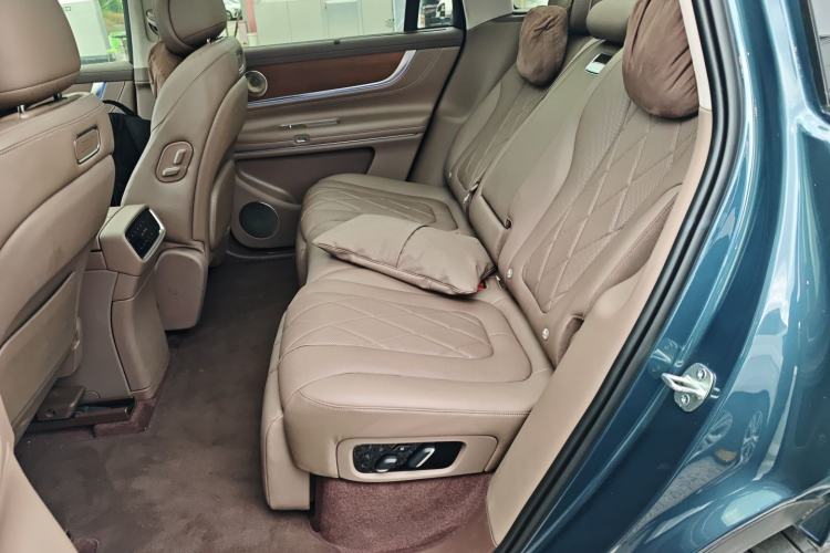 Used Hima AITO M9 2024 Range-Extended Ultra Version 52 kWh 5-Seater Model
