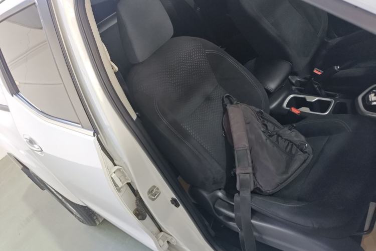 Used Nissan Navara 2017 2.5L Automatic 2WD Luxury Edition QR25