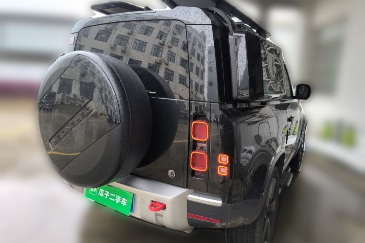 Used Land Rover Defender 2022 90 2.0T P300 Tiger-Power Ambition Edition