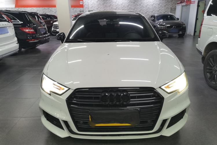 Used Audi A3 2017 Sportback 35 TFSI Fashion Model
