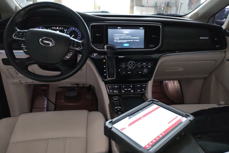 Used GAC Trumpchi M8 2018 320T Luxury Edition Center Console