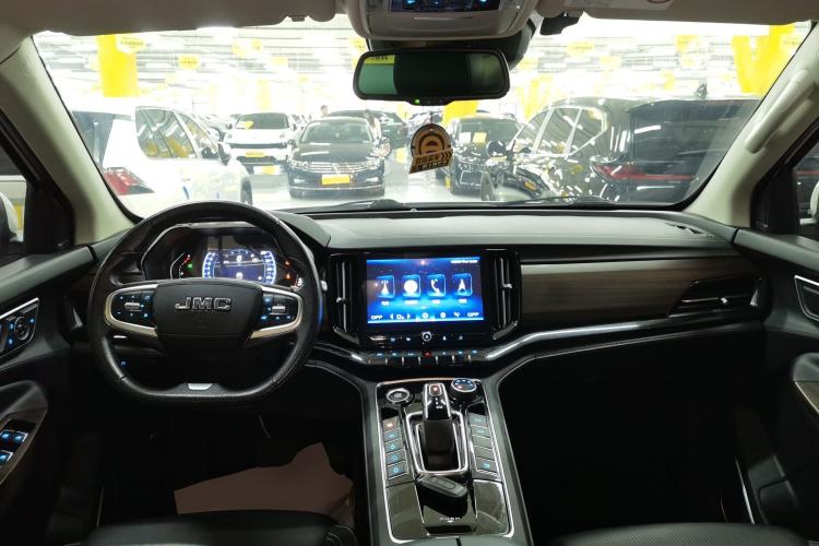 Used JMC Yusheng S350 2020 2.0T Automatic All-Wheel Drive Gasoline Comfort Edition Center Console