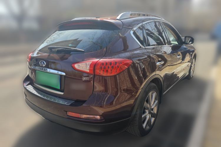 Used Infiniti QX50 2013 2.5L Two-Wheel-Drive Elegant Edition