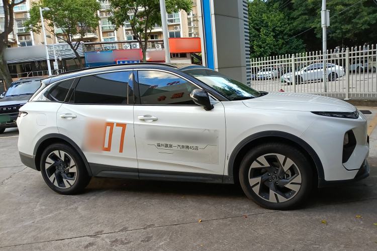 Used Bestune Yueyi 07 2025 210km Joyful Edition
