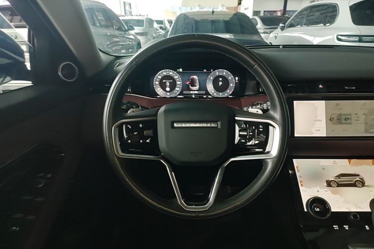Used Land Rover Range Evoque 2023 Aurora L 249 PS Luxury Edition

