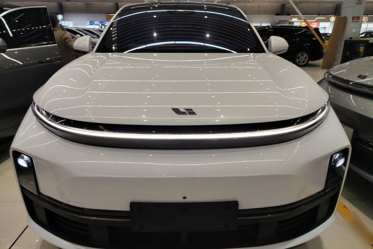 Used Li Auto L7 2023 Air model
