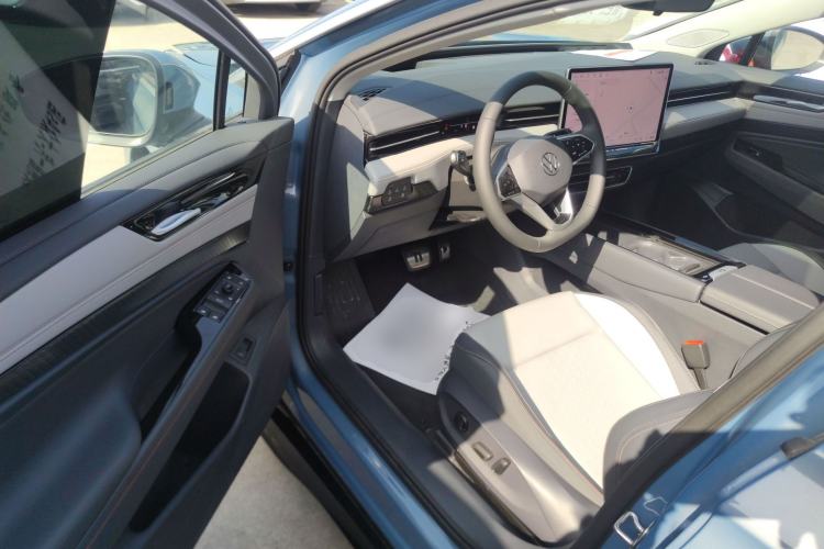 Used Volkswagen ID.7 VIZZION 2024 AIR model
