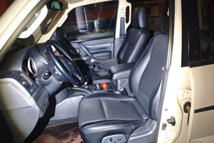 Used Mitsubishi Pajero 2018 3.0L Automatic Standard Edition