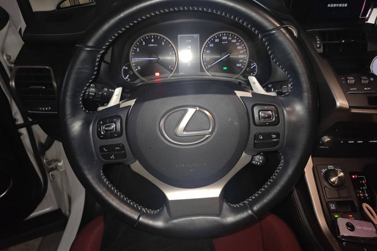 Used Lexus NX 2017 200 Front-Wheel-Drive X-Trail SE Edition Steering Wheel