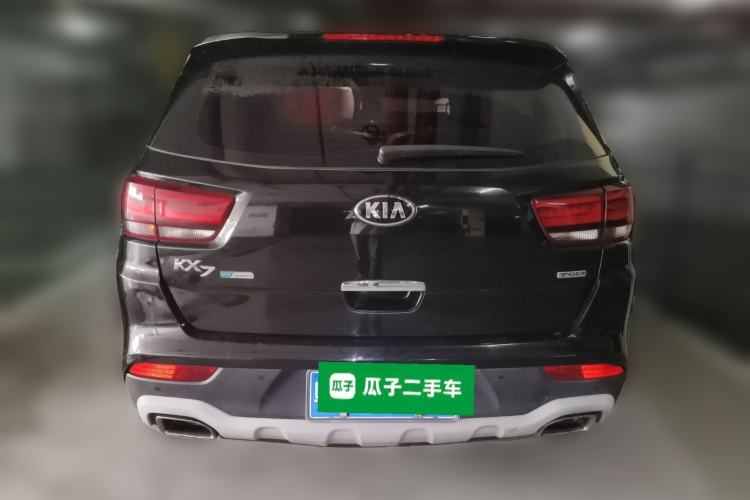 Used Kia KX7 2017 2.0T Automatic 4WD DLX 7-Seater
