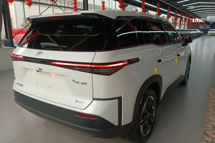 Used Toyota BZ 3X 2025 520 Pro Rear Right 45 Deg