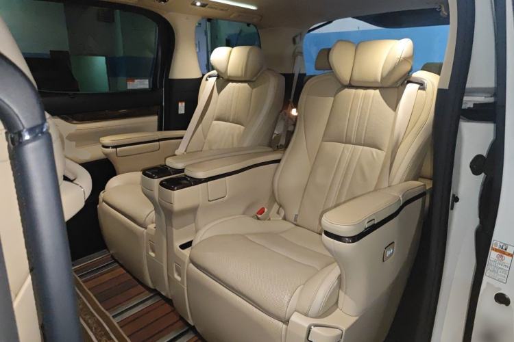 Used Toyota Vellfire 2020 Dual-Engine 2.5L HV Prestige Edition
