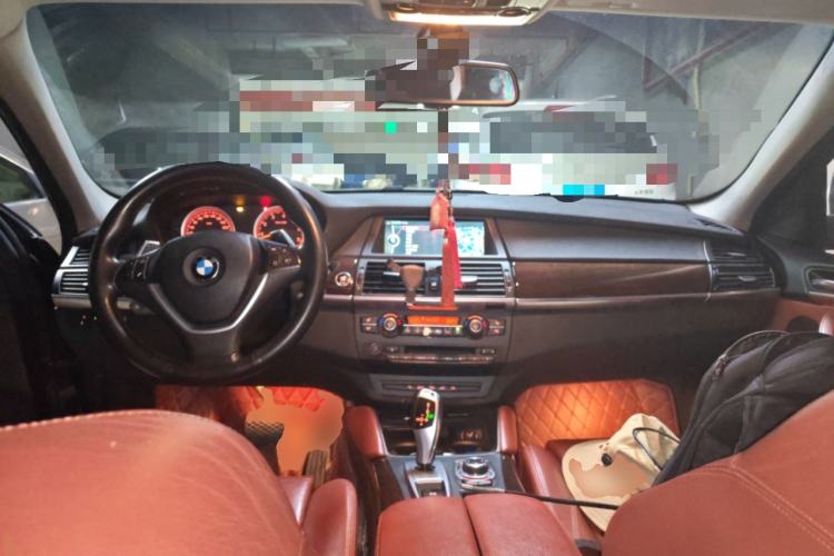 Used BMW X6 
