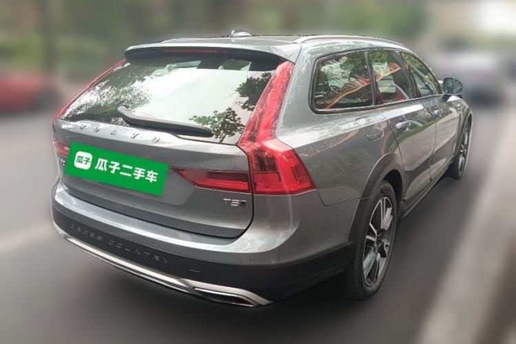 Used Volvo V90 2020 Cross Country T5 AWD Smart Range Edition Rear Right 45 Deg