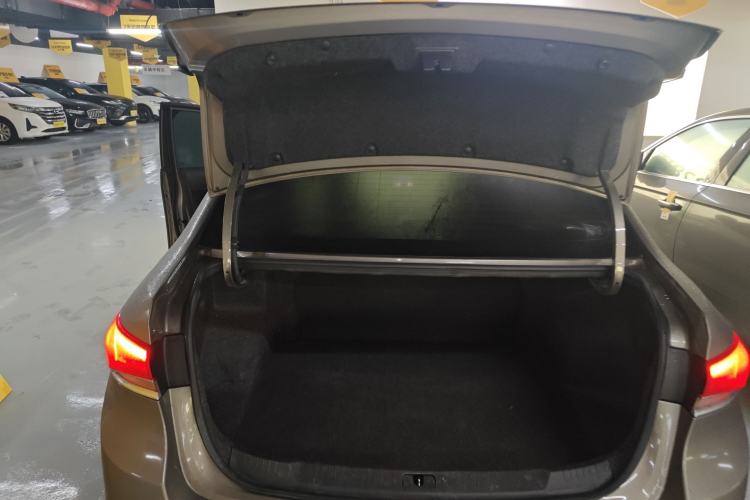 Used Buick GT 2021 1.3T Automatic Mild Hybrid Elite Version Trunk