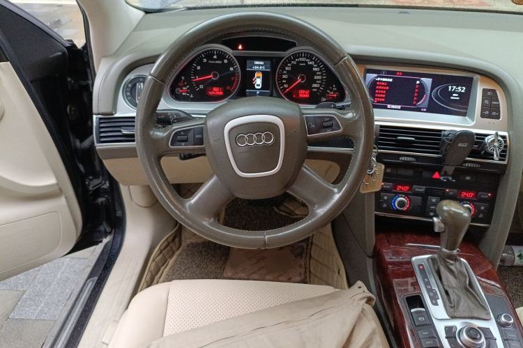 Used Audi A6L 2011 2.0 TFSI automatic Comfort trim
