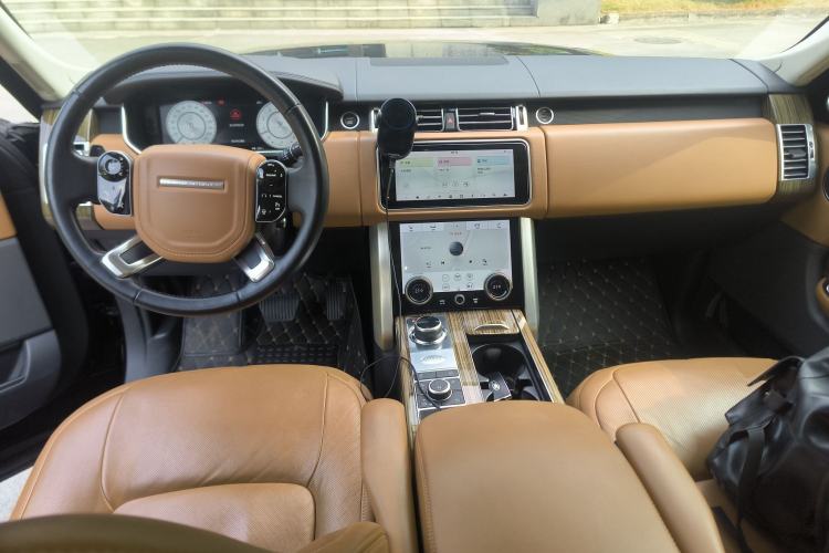 Used Land Rover Range 2018 3.0 SC V6 Vogue SE Long-Wheelbase Edition Center Console