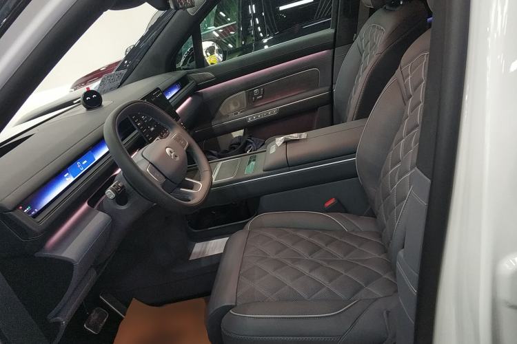 Used Nio ES8 2026 Model 6-seat Executive Signature Edition
