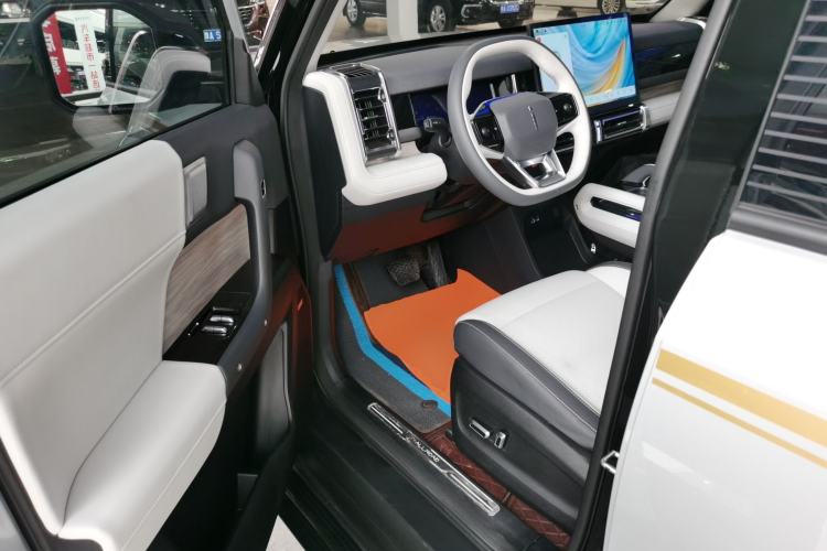 Used iCAR 03 2024 401km Two-Wheel Drive Standard Advanced Version Driver Seat